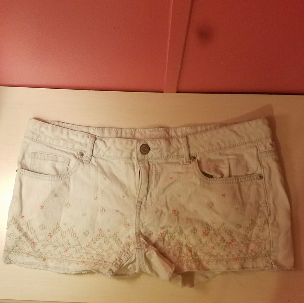 Light Wash Aeropostale Shorts with Design